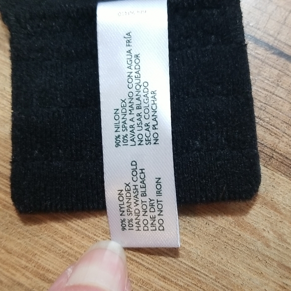 LAURA ASHLEY Black Lace Molded Cup Underwire Bra - 42D - Picture 6 of 13